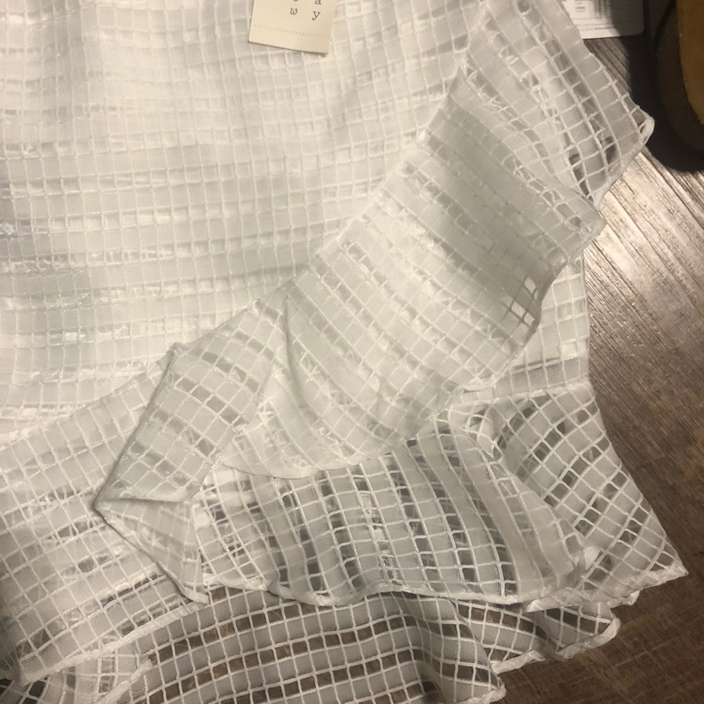 2/$15 ✨ NWT White skirt - Picture 2 of 4